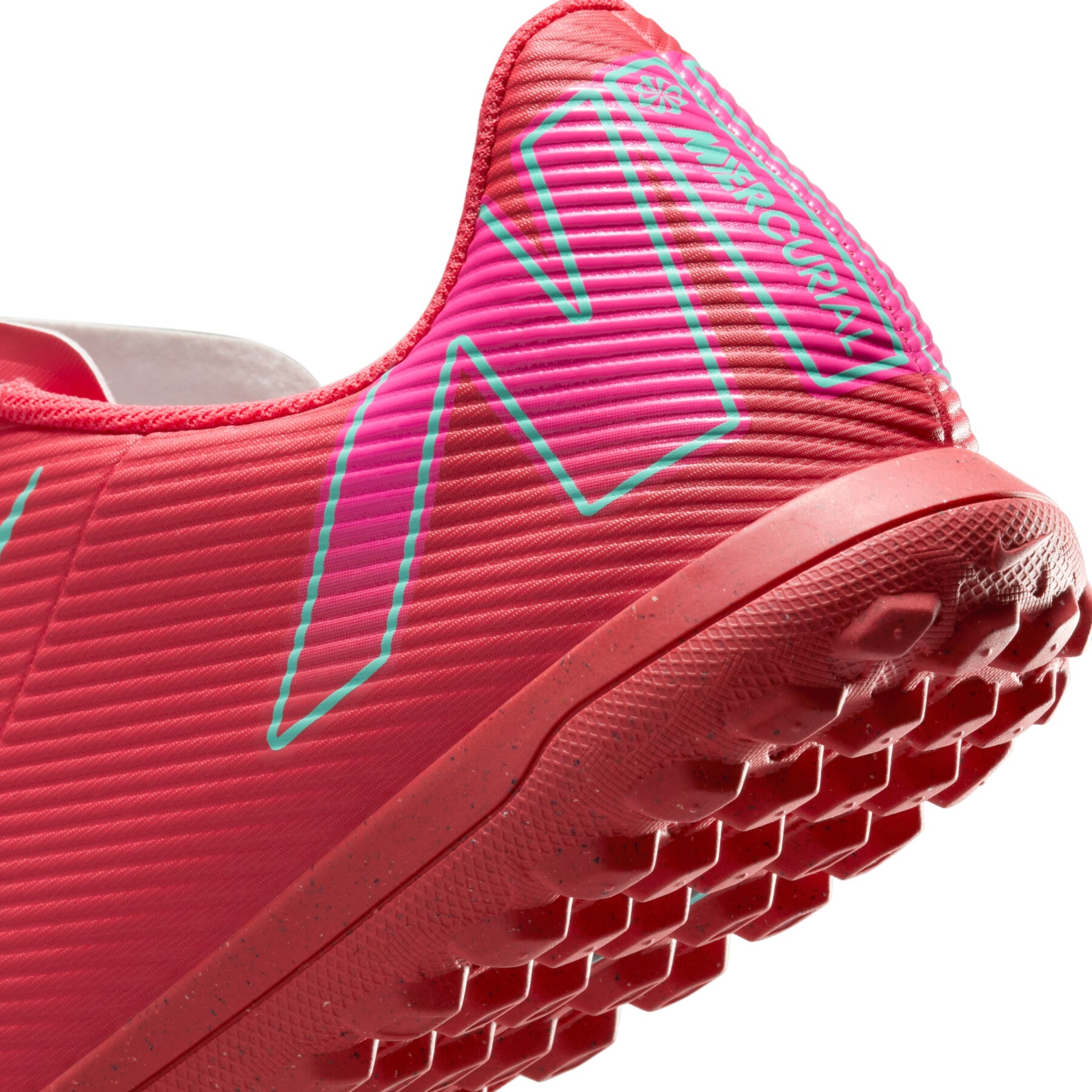 Mercurial Vapor 16 Club TF