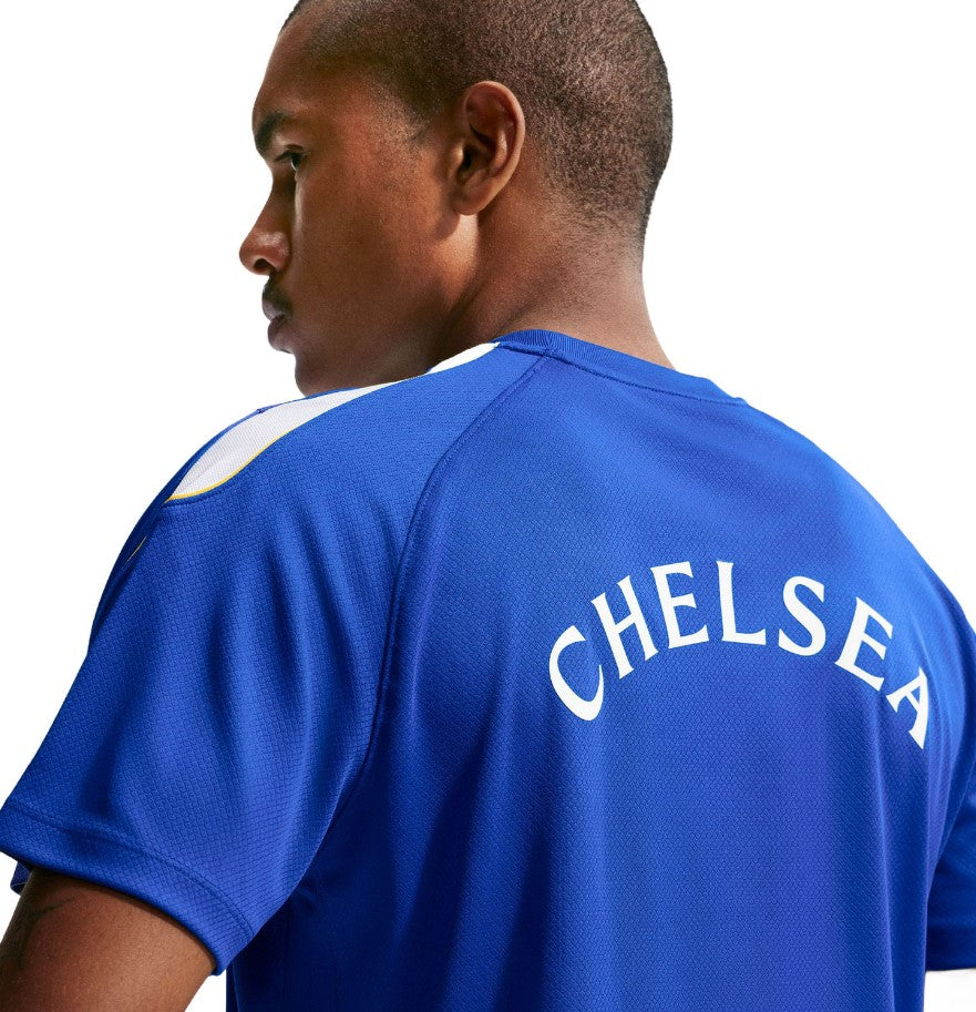 Chelsea F.C. Strike Dri-FIT Short-Sleeve Training Top