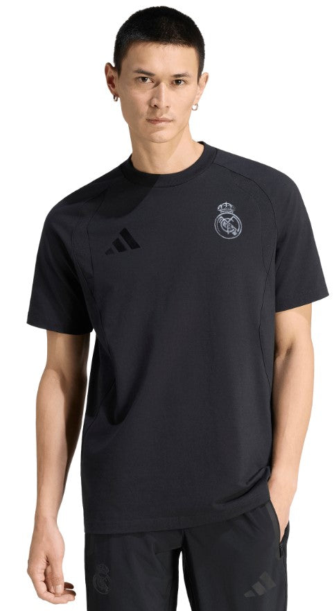 Real Madrid 25/26 Tiro Travel
