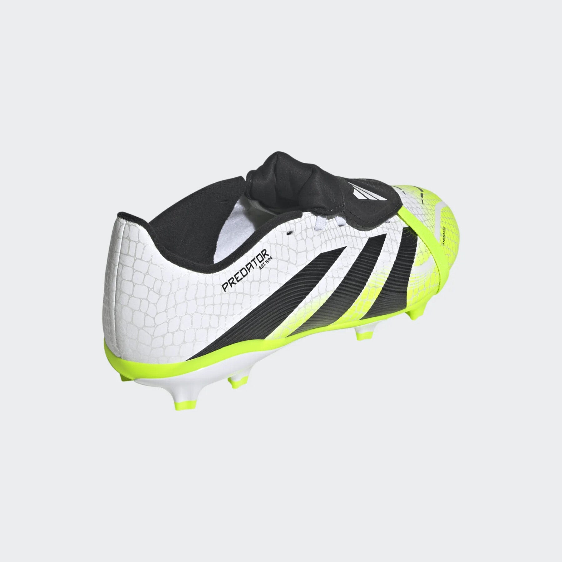 Predator League Fold-Over Tongue FG/MG